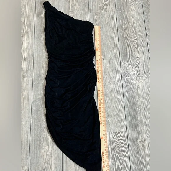 Fiestar One Shoulder Ruched Black Dress Size Medium - Picture 4 of 9